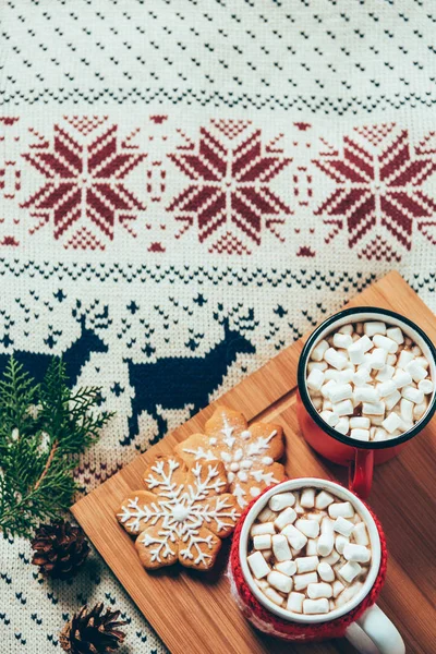 Top View Cups Hot Chocolate Marshmallows Cookies Sweater Backdrop Christmas — Stock Photo, Image
