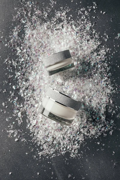 Elevated View Beauty Cream Decoration Shavings Silver — Stock Photo, Image