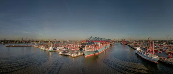 Luftaufnahme / Panorama vom Hambuger Hafen bei Sonnenuntergang — Foto Stock