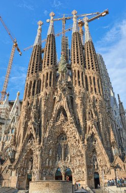 Barcelona, İspanya - Eylül 05. 2018: Sagrada Familia için Barselona, İspanya, üzerinde 05 Eylül 2018. Bu etkileyici Katedrali Aslında tarafından tasarlanmıştır Antoni Gaudi hala 1882 yılından bu yana inşa