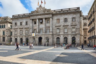 Barcelona, İspanya - Eylül 05. 2018: Barcelona City Hall, Casa de la Ciutat de durur Plaça Sant Jaume, Barselona'nın Gotik Mahallesi'nin ortasında bir tarafındaki
