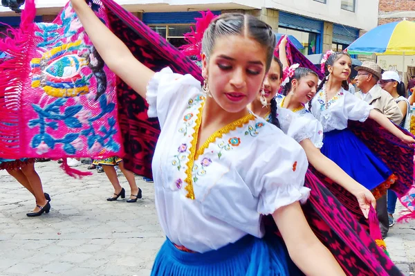 Cuenca Ecuador Április 2019 Hagyományos Parádé Vagy Desfile Történelmi Része — Stock Fotó