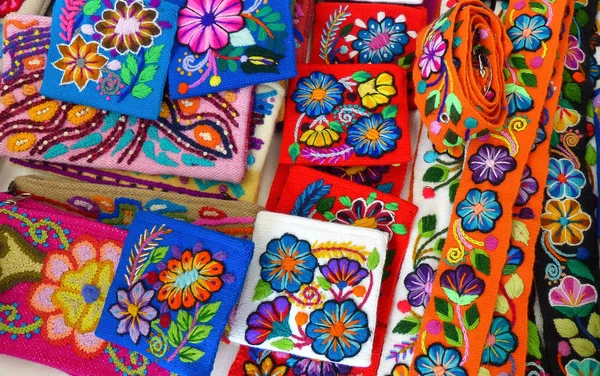 Cuenca Equador Novembro 2018 Lembranças Artesanato Peru Com Bordados Flores — Fotografia de Stock