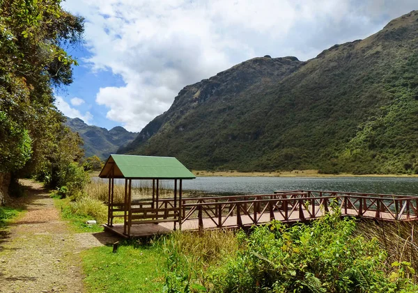Deck Pesca Lago Montanha Llaviucu Parque Nacional Cajas Província Azuay — Fotografia de Stock
