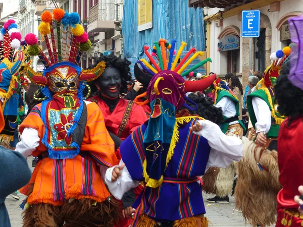 Cuenca Εκουαδόρ Δεκεμβρίου 2016 Χορευτές Ντυμένοι Χαρακτήρες Της Γιορτής Inti — Φωτογραφία Αρχείου