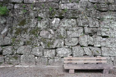 Taş duvarlar binlerce yıldır kullanılan duvar inşaat bir türüdür