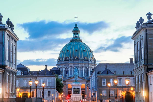 Amalienborg Famosa Por Sua Guarda Real Chamada Den Kongelige Livgarde — Fotografia de Stock