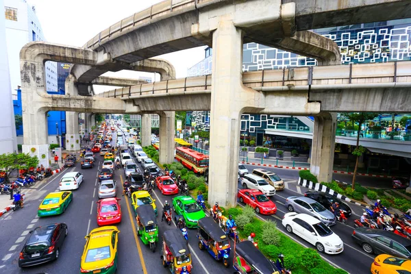 Bangkok, Tayland - 09 Jan 2019: Bangkok, Tayland, ulaşım