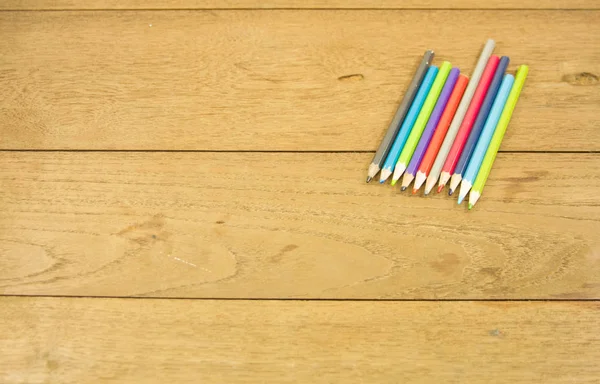 Lápices Color Abstractos Una Mesa Madera — Foto de Stock