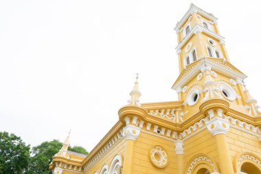 Beyaz ve sarı Kilisesi