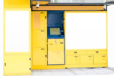 Gezgin tutun Bagaj için soyunma ni alay et