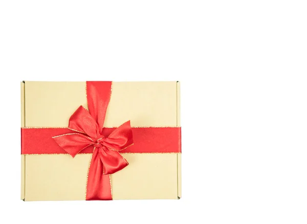 Подарочная Коробка Красная Лента Местом Копирования Изолированном Белом Фоне — стоковое фото
