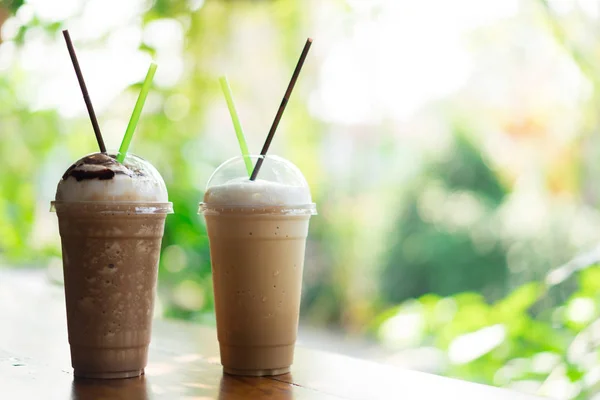 Eiskaffeeglas Auf Dem Tisch Konzept Der Liebe — Stockfoto