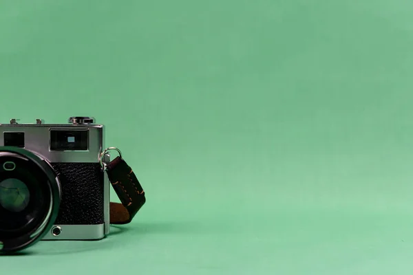 Ретро Камера Зеленому Фоні — стокове фото