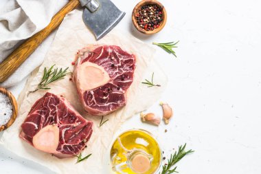 Ham sığır eti biftek osso bucco.