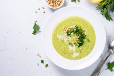 Kabak krem beyaz çorba.