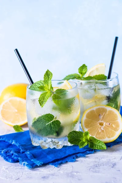 Limonade kaltes Sommergetränk. — Stockfoto