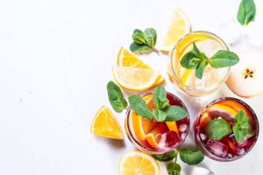 Sangria buzlu alkol içki ayarla. 