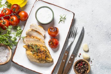 Tavuk biftek yoğurt sosu en iyi manzaralı.