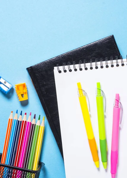 Schul Und Bürobedarf Oder Schreibwaren Notizbuch Notizblock Stift Und Bleistift — Stockfoto