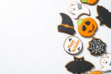 Cadılar Bayramı Gingerbread çerezleri - kabak, hayaletler, cadı şapka, SPID