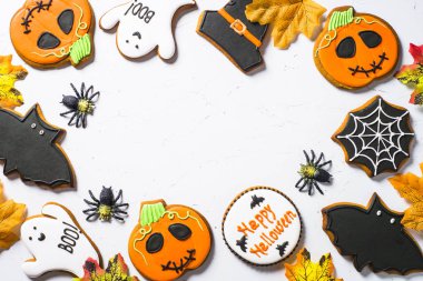 Cadılar Bayramı Gingerbread çerezleri - kabak, hayaletler, cadı şapka, SPID