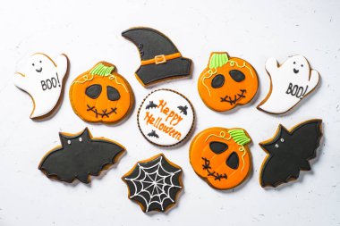 Cadılar Bayramı Gingerbread çerezleri - kabak, hayaletler, cadı şapka, SPID