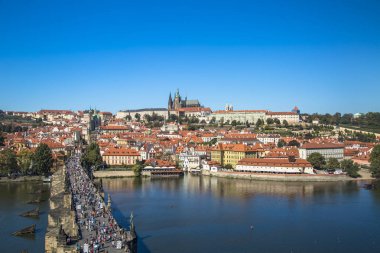 Prag eski şehir ve Prag Kalesi'ne, Çek Cumhuriyeti.