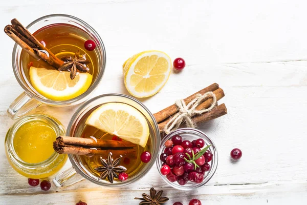 Autumn hot tea with lemon and spices — Stock Photo, Image