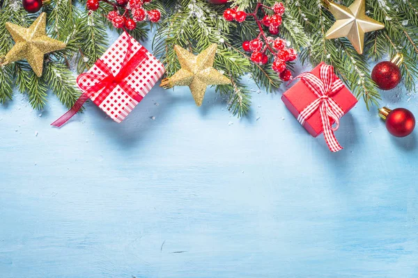 Weihnachten Hintergrund Auf Blau Stockfoto C Nadianb