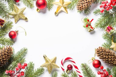 Noel arka plan beyaz dekorasyon ve mum ile.