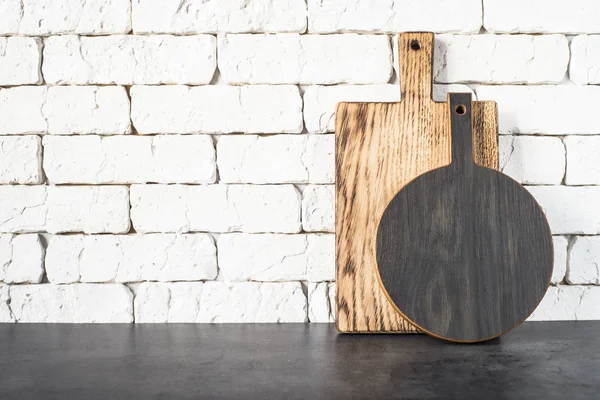 Wooden  cutting boards on the kitchen. — Stock Photo, Image