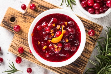  Kızılcık sosu bir kase Üstten Görünüm.