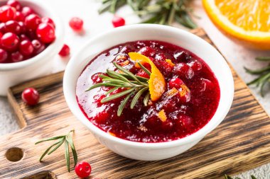  Kızılcık sosu bir kase Üstten Görünüm.