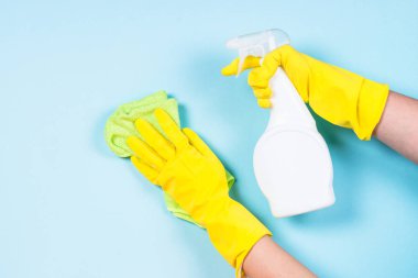 Mavi arkaplanda temizlik kavramı.