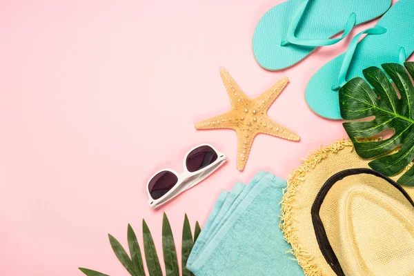 Summer flat lay background on pink. — Stock Photo, Image