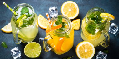 Limonata, mojito ve beyaz turuncu limonata.