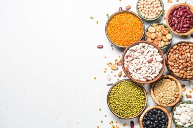 Baklagiller, mercimek, chikpea ve fasulye karışım beyaz.