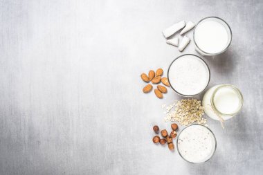 Vegan sigara süt alternatif süt üstten görünüm.