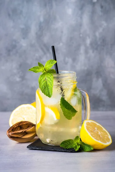 Lemonade summer cold drink. — Stock Photo, Image