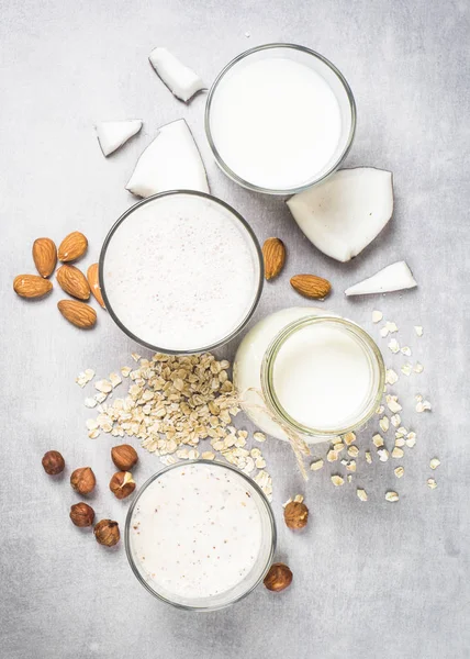 Vegetansk ikke melkeproduserende alternativ melkeutsikt . – stockfoto