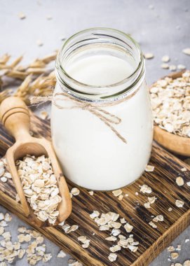 Vegan yulaf sütü, Sigara süt alternatif sütü. 