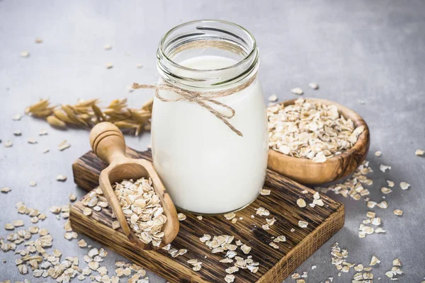 Susu oat vegan, susu alternatif non susu susu susu . — Stok Foto