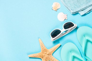 Yaz düz döşeme arka plan, seyahat konsepti.