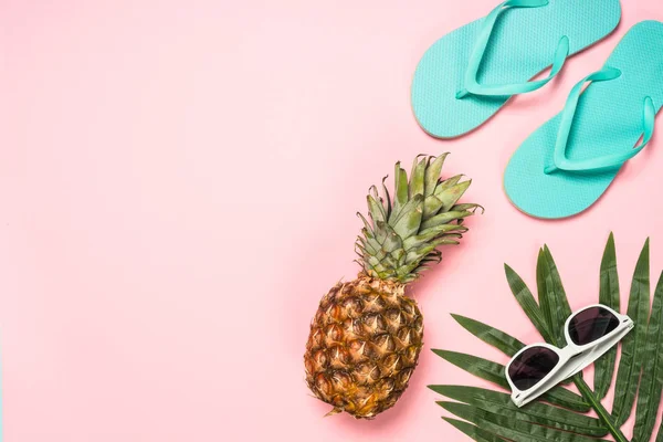 Summer travel holiday vacation background flat lay. — Stock Photo, Image