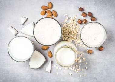 Vegan sigara süt alternatif süt üstten görünüm. 