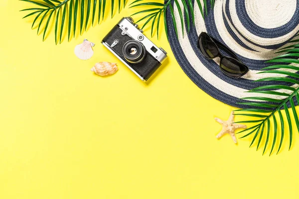 Summer travel concept flat lay image. — Stock Photo, Image