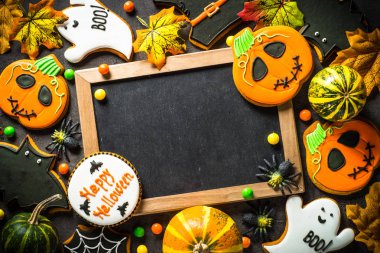 Siyah Cadılar Bayramı Gingerbread Çerezler.