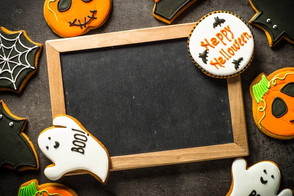 Siyah Cadılar Bayramı Gingerbread Çerezler.