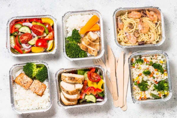 Food delivery concept - healthy lunch in boxes. — Stock Photo, Image